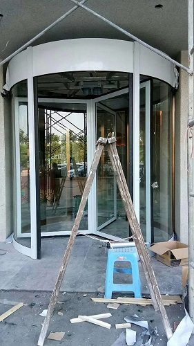 Apr 21， 2020 revolving door from our customer